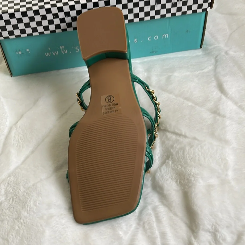 Women’s new green and gold sandals size 8 - Picture 3 of 6